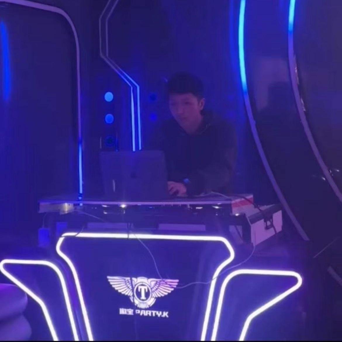 珠海DjRicky小辉-全国语慢歌连版珠海南水A加清吧女声串烧