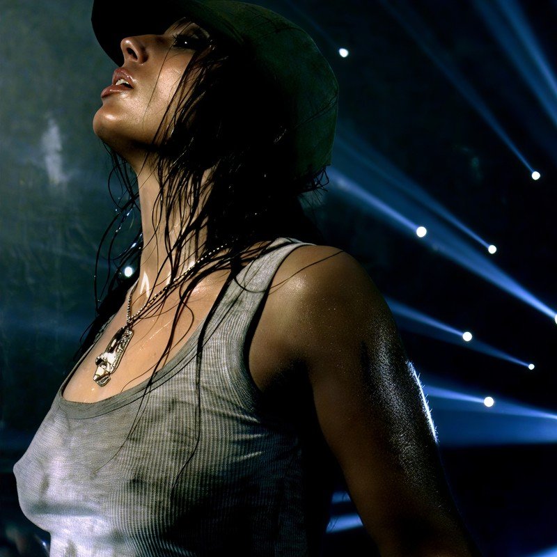 QUIX feat. Elanese - Stronger (Original Mix)